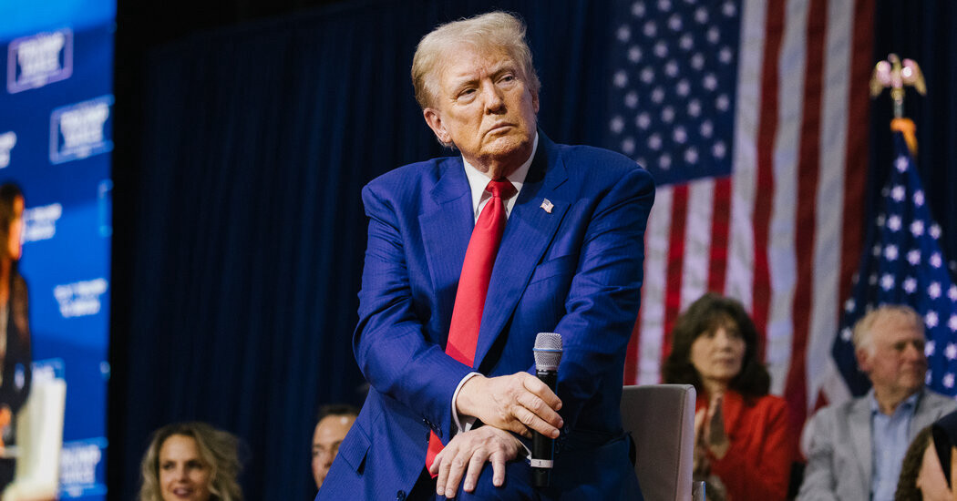 Link Preview: 
Could Trump Win the Popular Vote but Lose the Electoral College?: It’s not likely, but it’s not something that can be dismissed either, recent polling suggests.