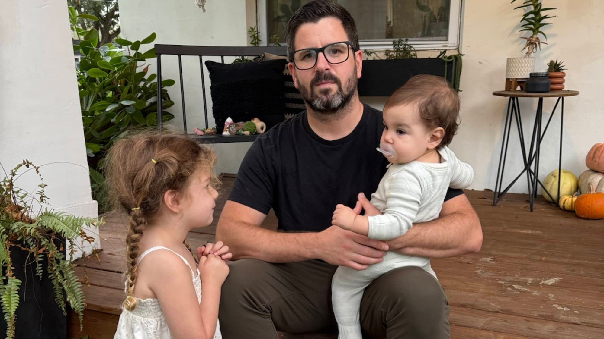 Link Preview:
'I have no money': Thousands of Americans see their savings vanish in Synapse fintech crisis: CNBC spoke to a dozen customers caught in the Synapse fintech predicament, people who are owed sums ranging from $7,000 to well over $200,000.